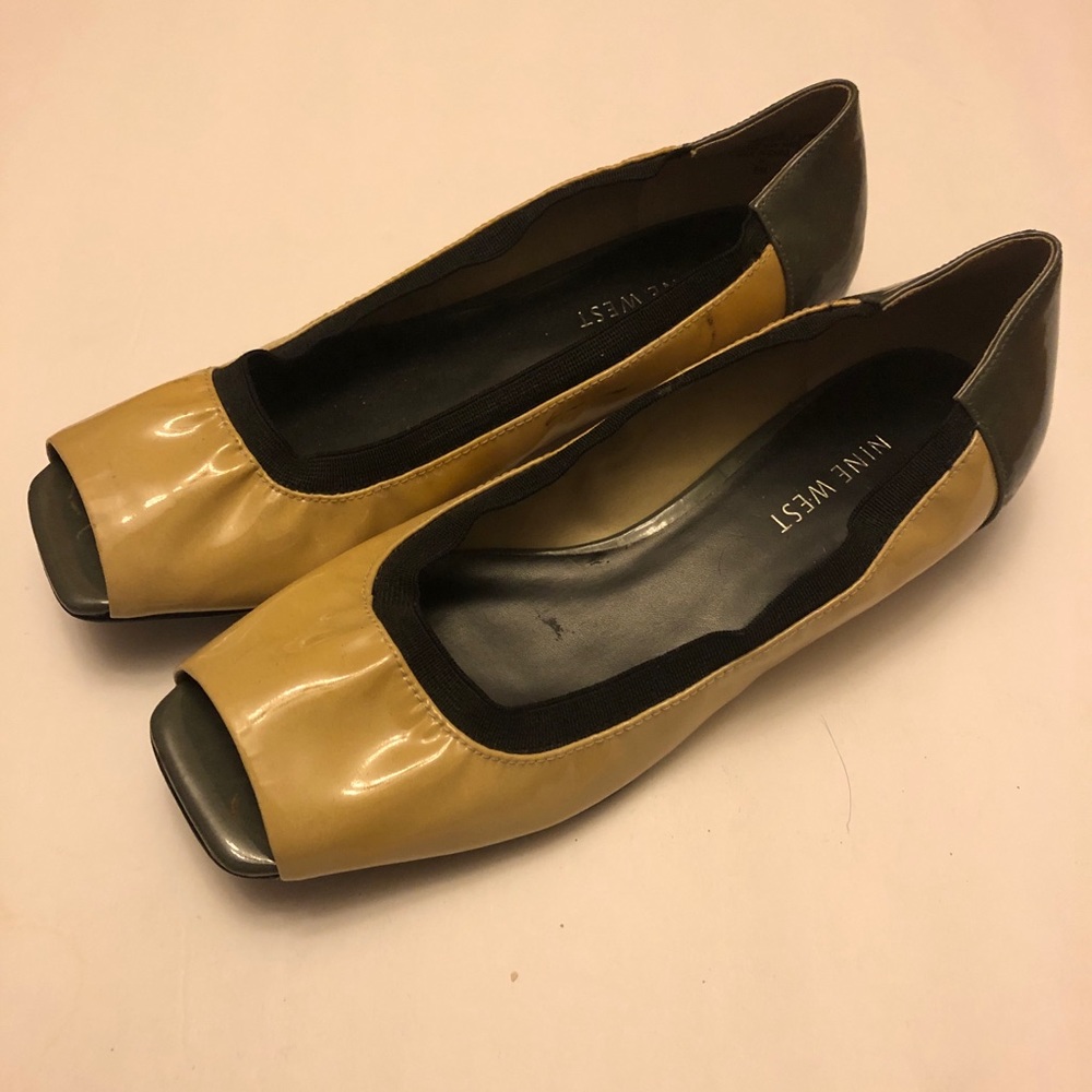❗️MAKE OFFER❗️leather open toes flats